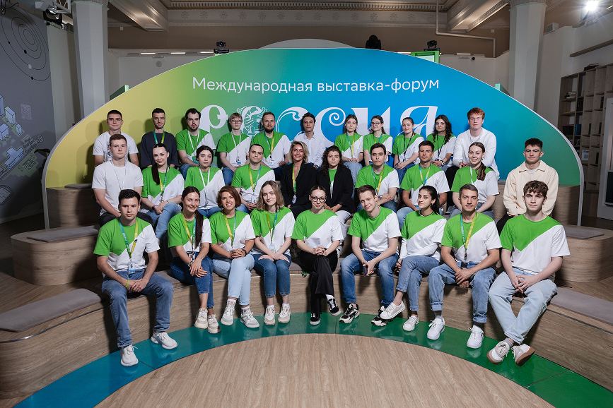 Команда павильона Сбер на выставке «Россия»